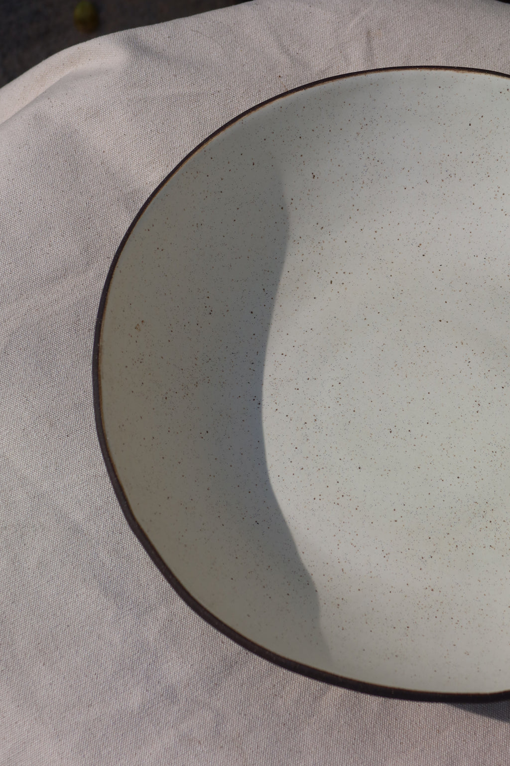 Speckled White Glaze 
